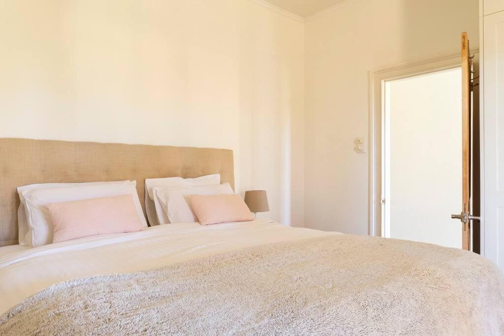 O'Briens of Clare - Stylish Pet Friendly Vineyard Accommodation