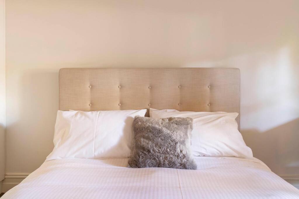 O'Briens of Clare - Stylish Pet Friendly Vineyard Accommodation