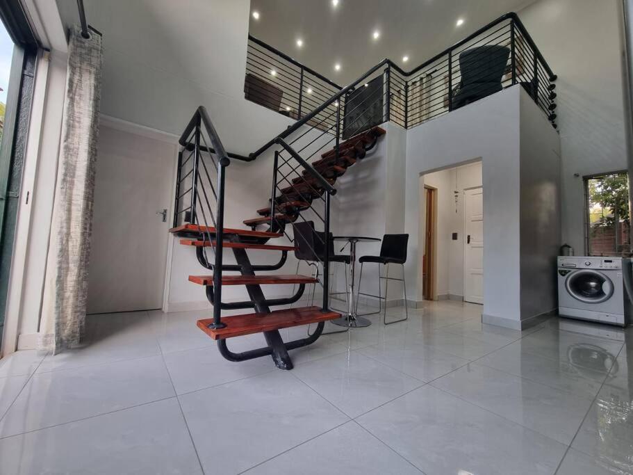 Luxury Secured Apartment view 4