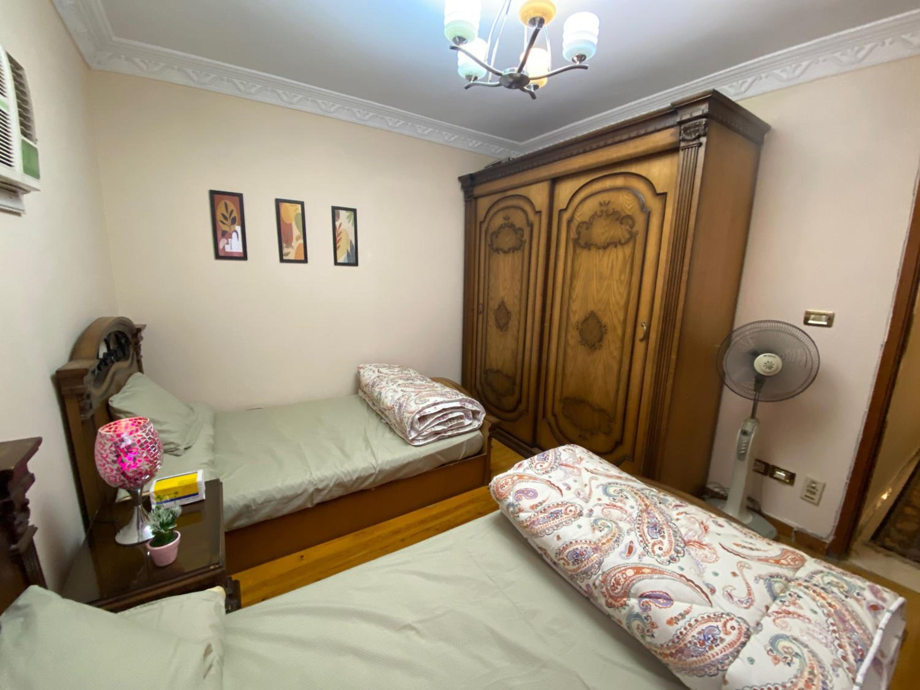 Sunny 2BR Apartment in Maadi