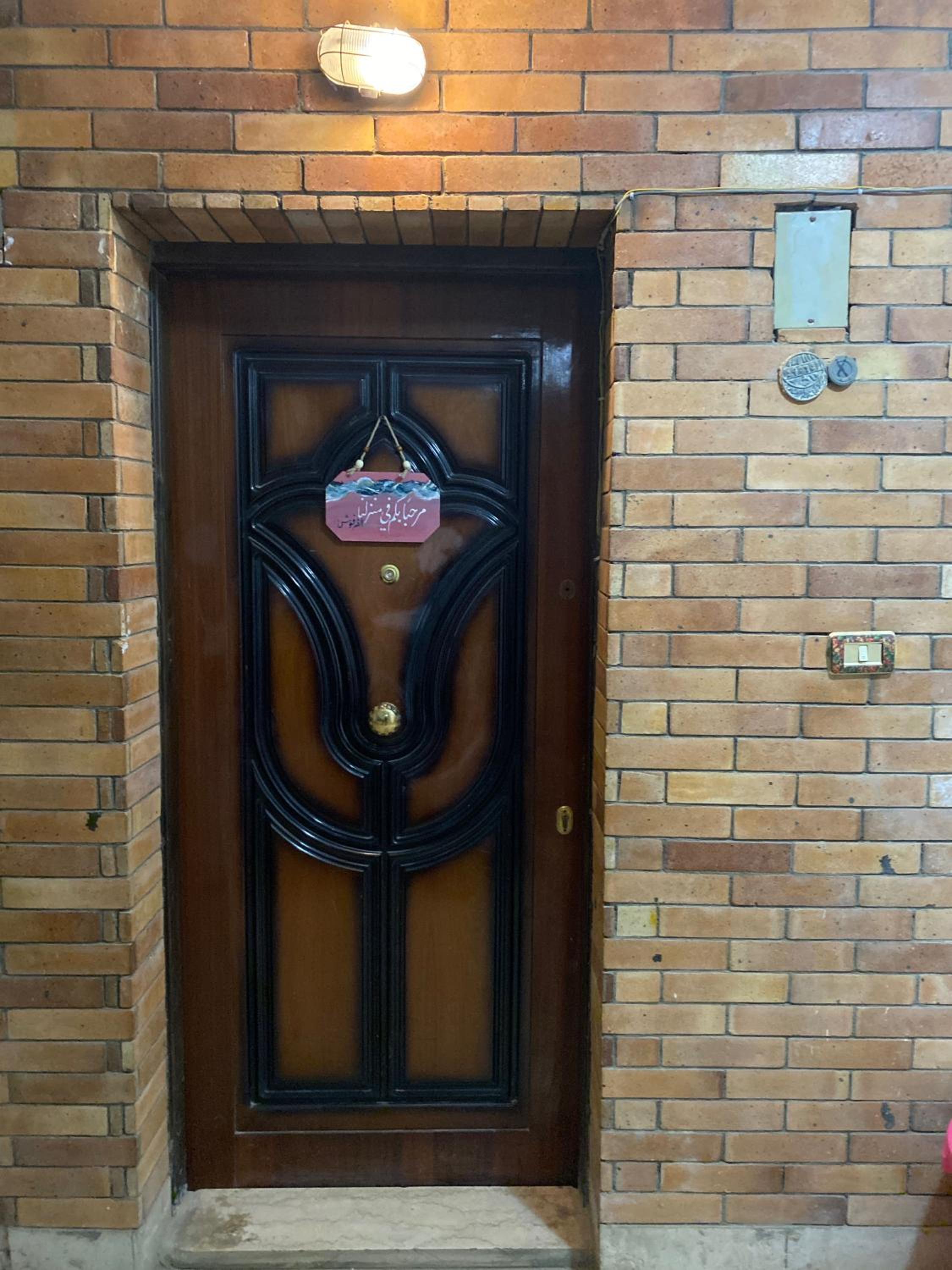 Sunny 2BR Apartment in Maadi