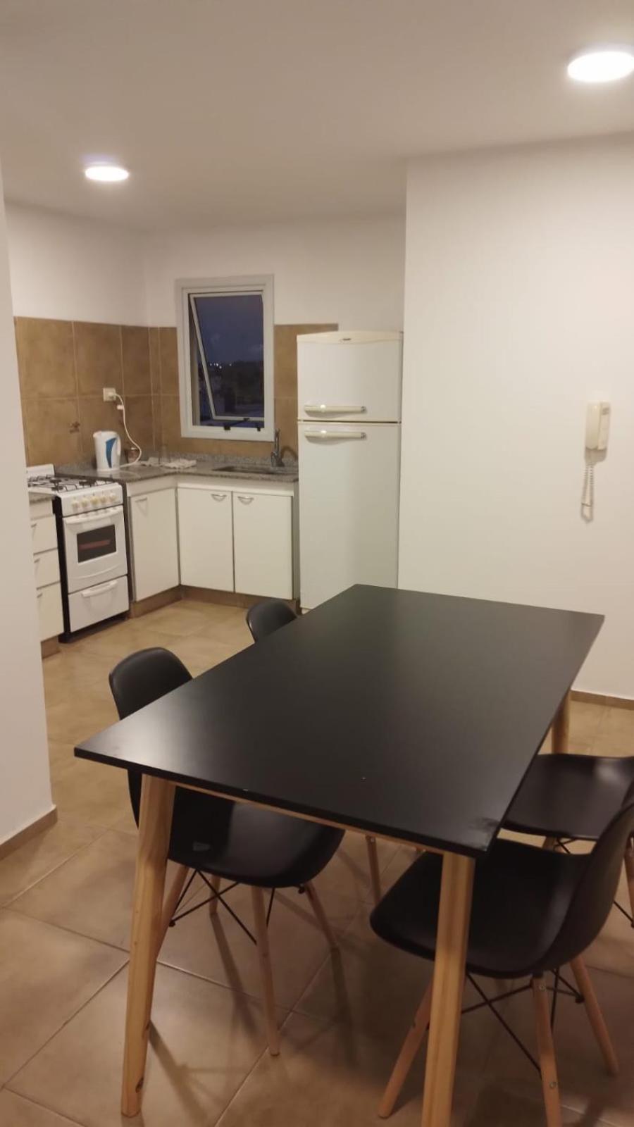 Dept Amoblado a 2 cuadras del Hospital Cordoba