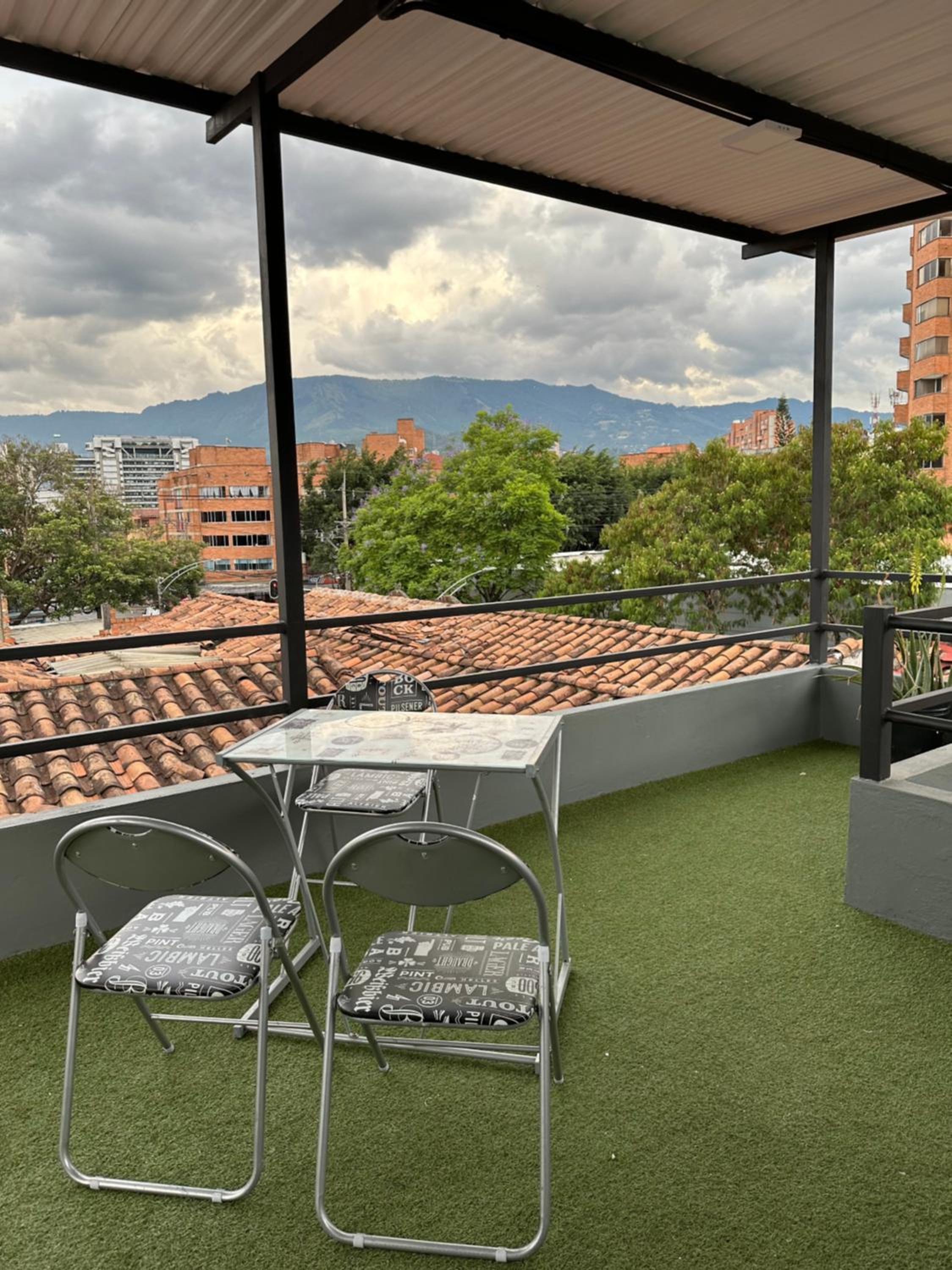 Aparta estudio amoblado Medellin, San joaquin
