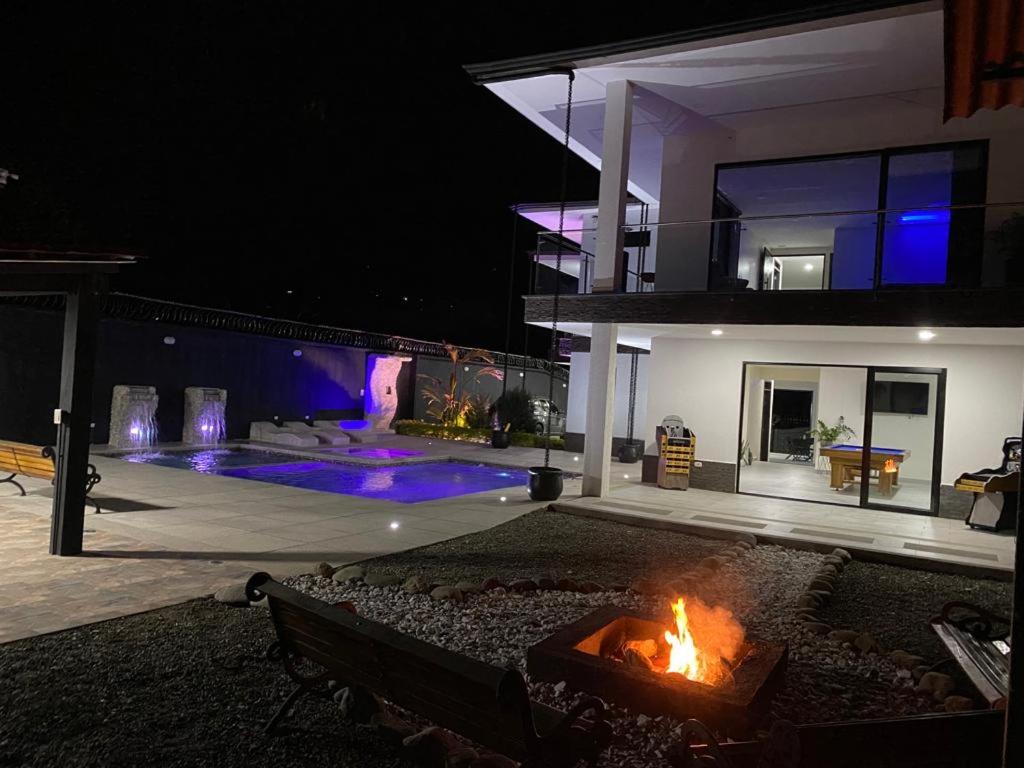 chalet el pilar, Barcelona quindio