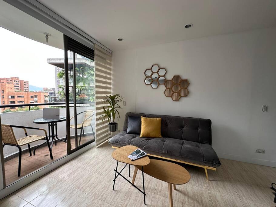 Nature and calm in El Poblado 505