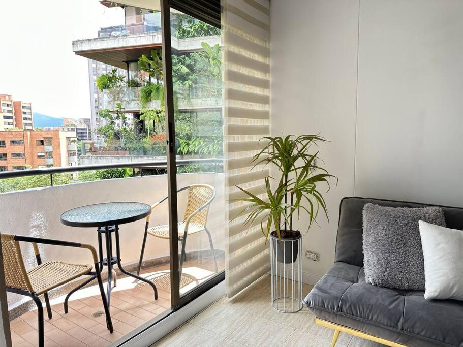 Nature and calm in El Poblado 505