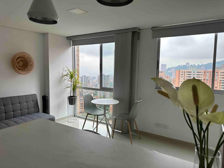 Best views of Medellin in El Poblado 1713