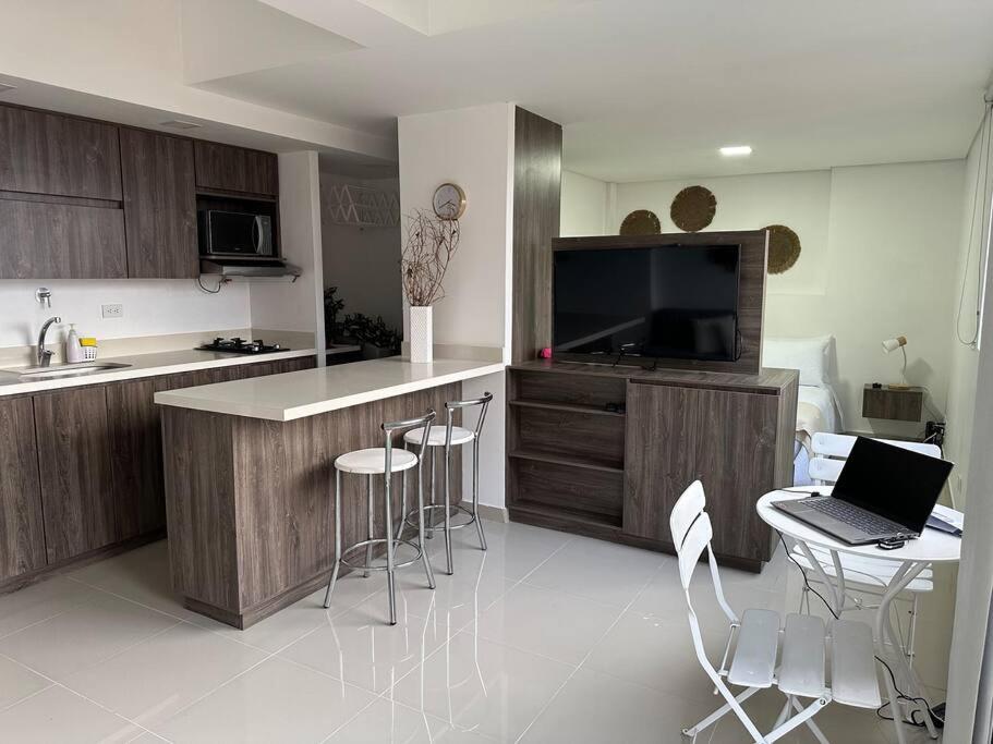 Moderno loft poblado con vista a las montañas 1712