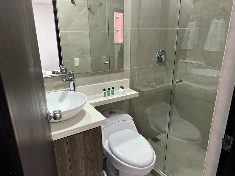 Moderno loft poblado con vista a las montañas 1712