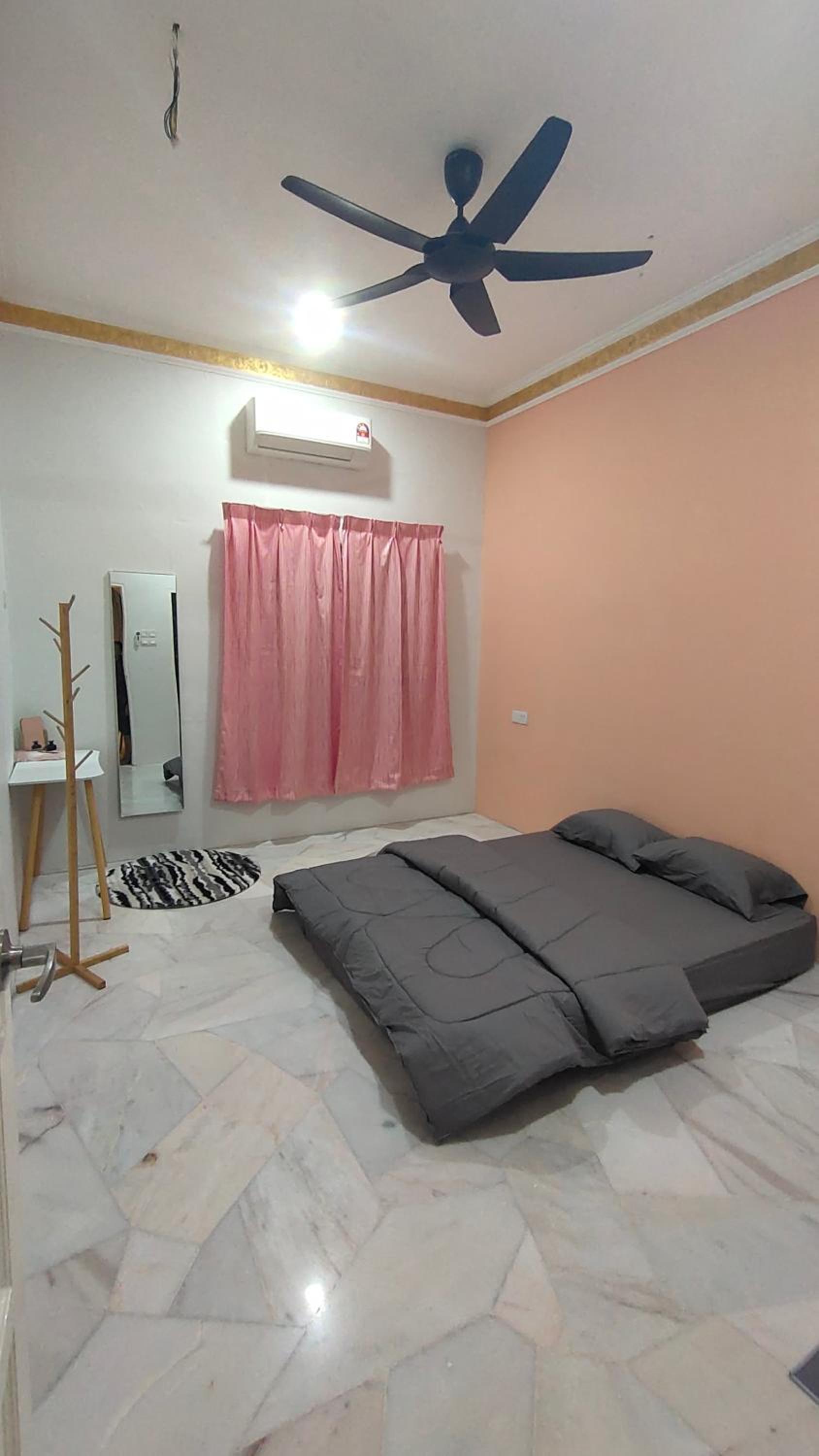 BRICK HOMESTAY