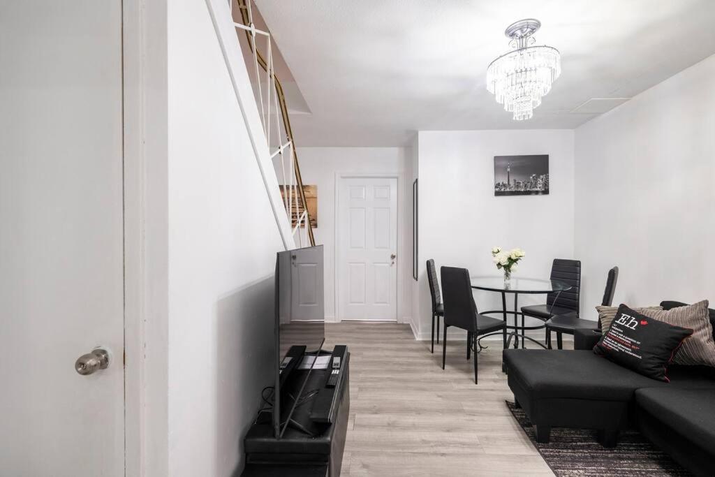 Harmony Home Near University of Waterloo