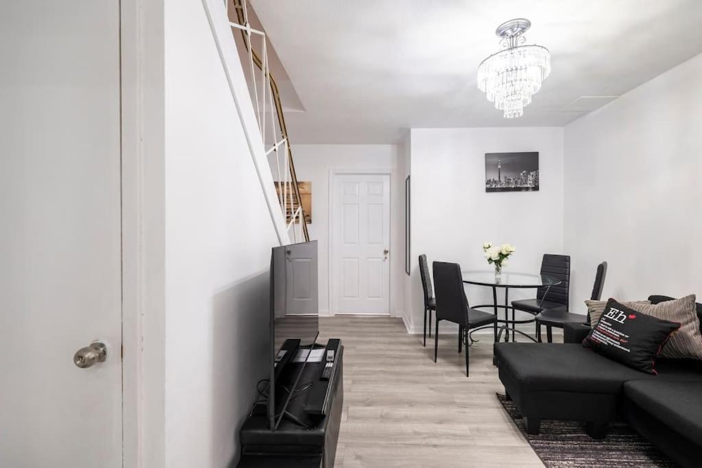 Harmony Home Near University of Waterloo