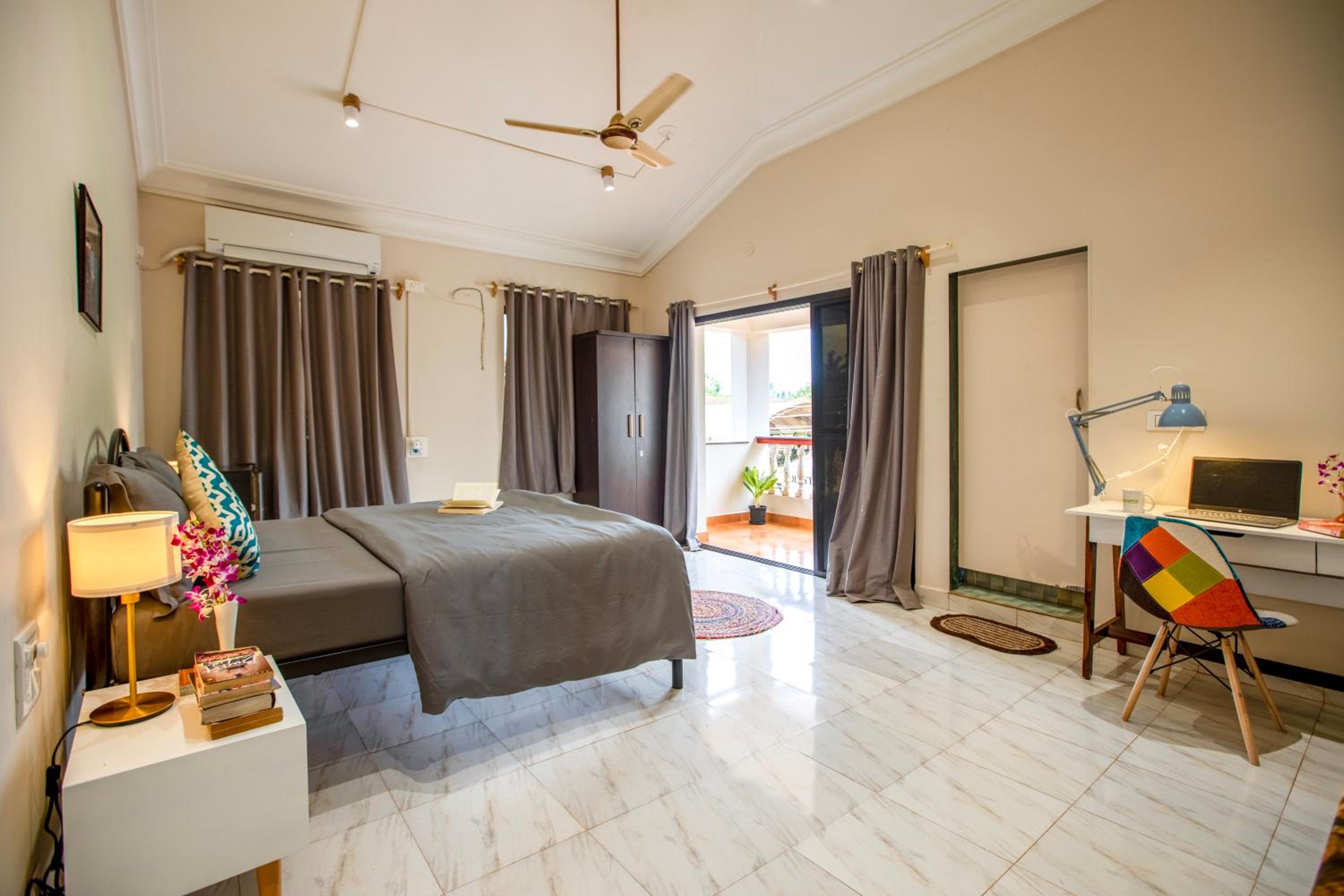 NomadGao Vila Nova - Social Hotel with Coworking, Fast WiFi, and Goan Charm view 5