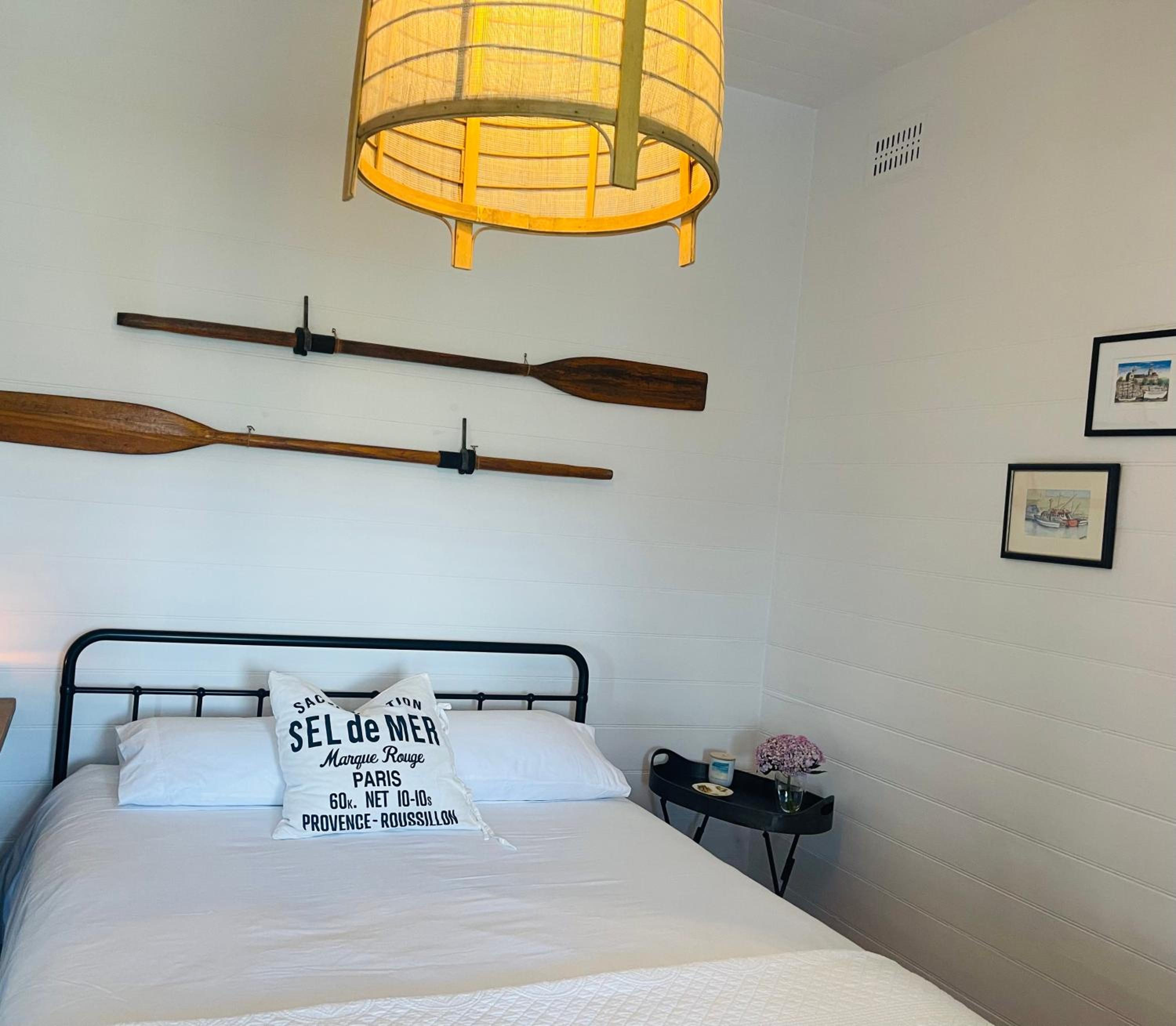 Cosy coastal cottage- Allwood Harbour