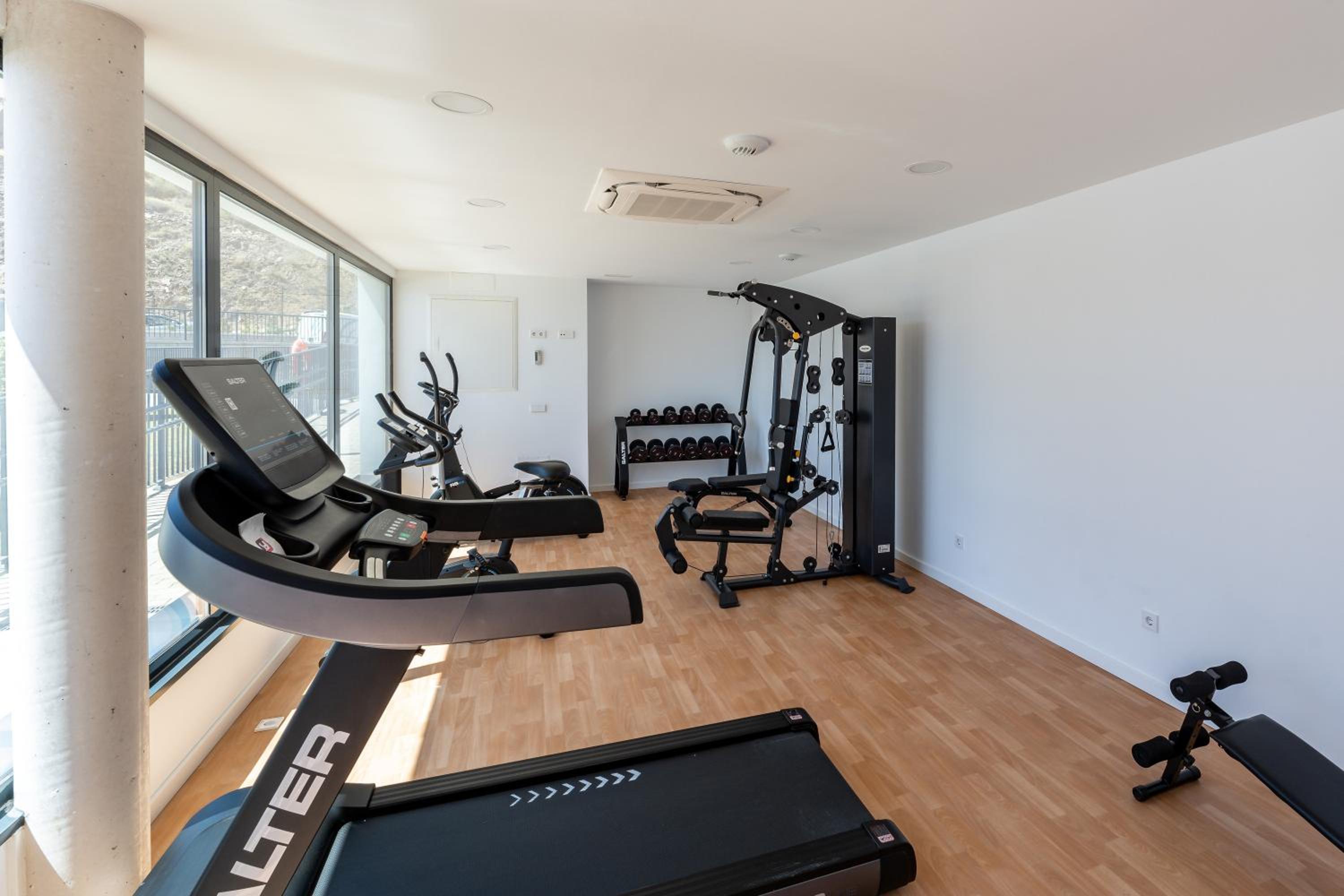 Penthouse Middel Views photo 4