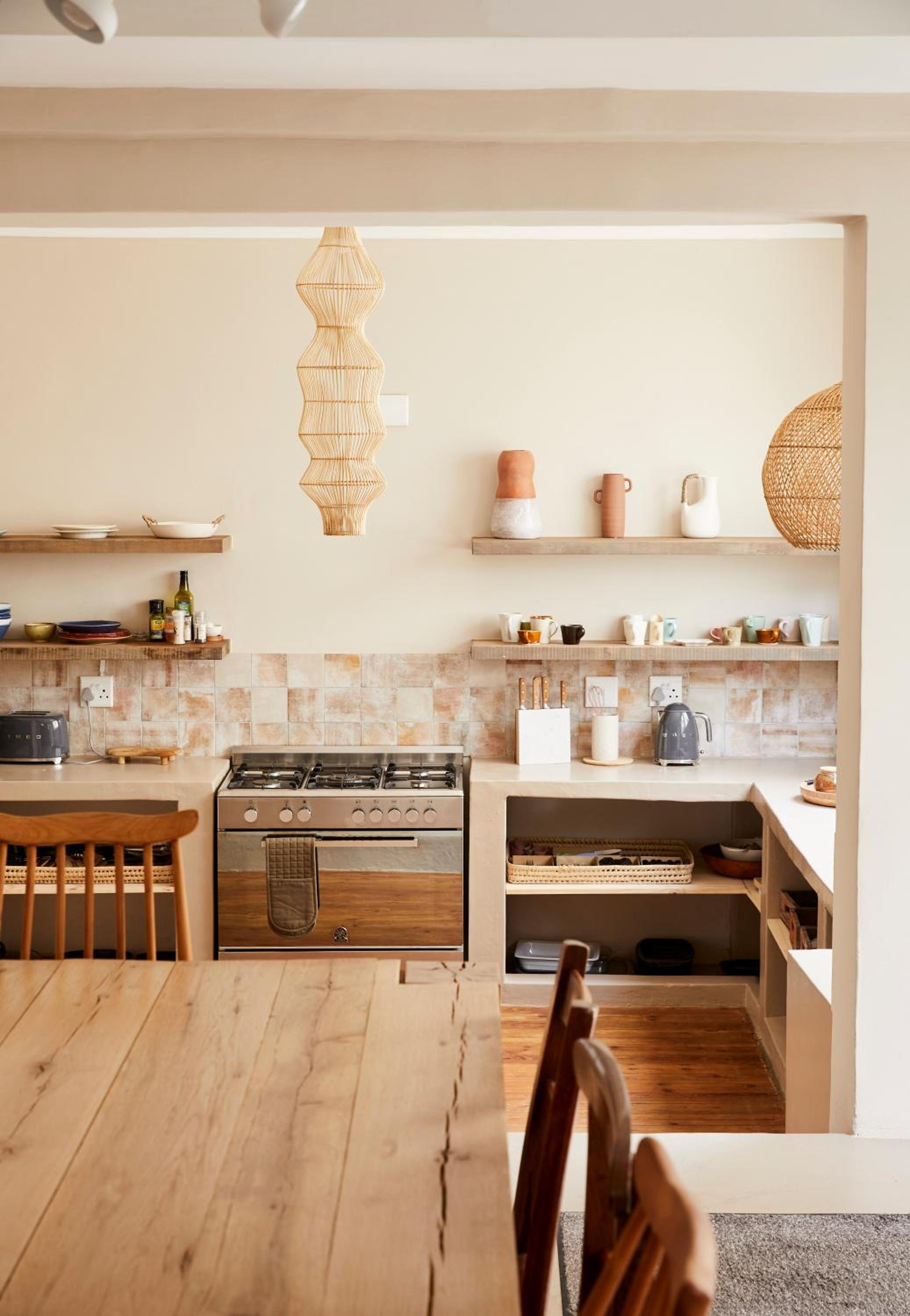 THE BIG - Luxury Backpackers