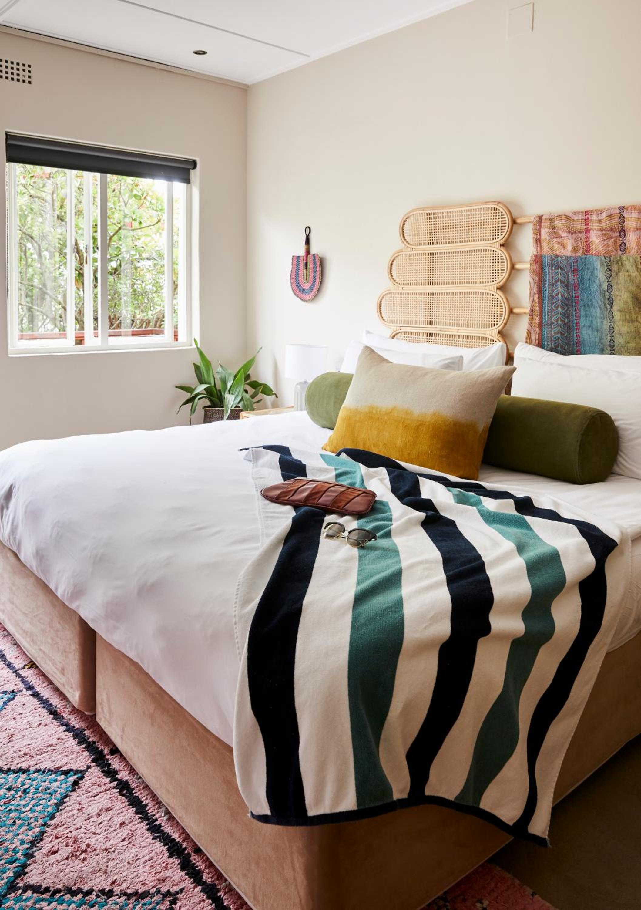 THE BIG - Luxury Backpackers