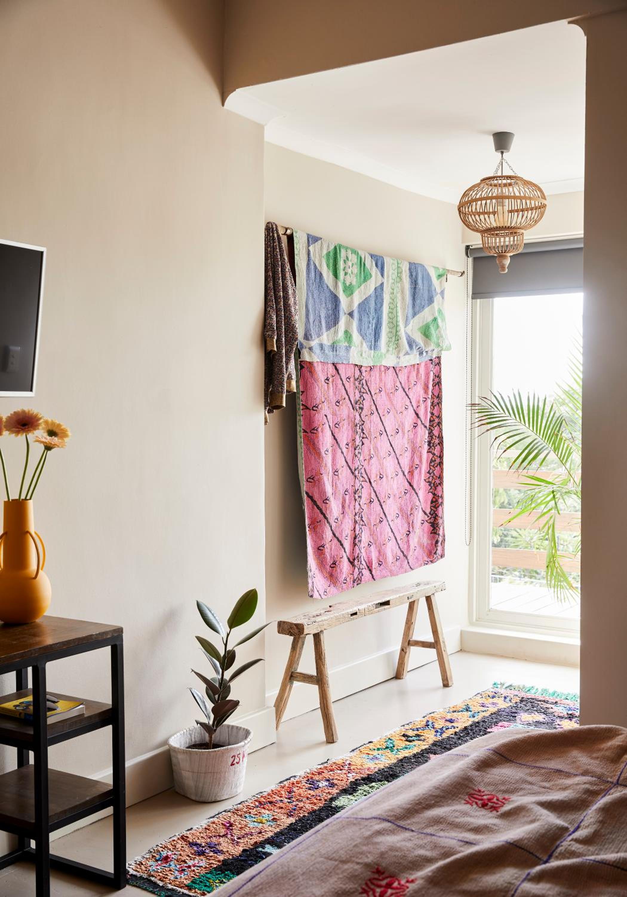 THE BIG - Luxury Backpackers