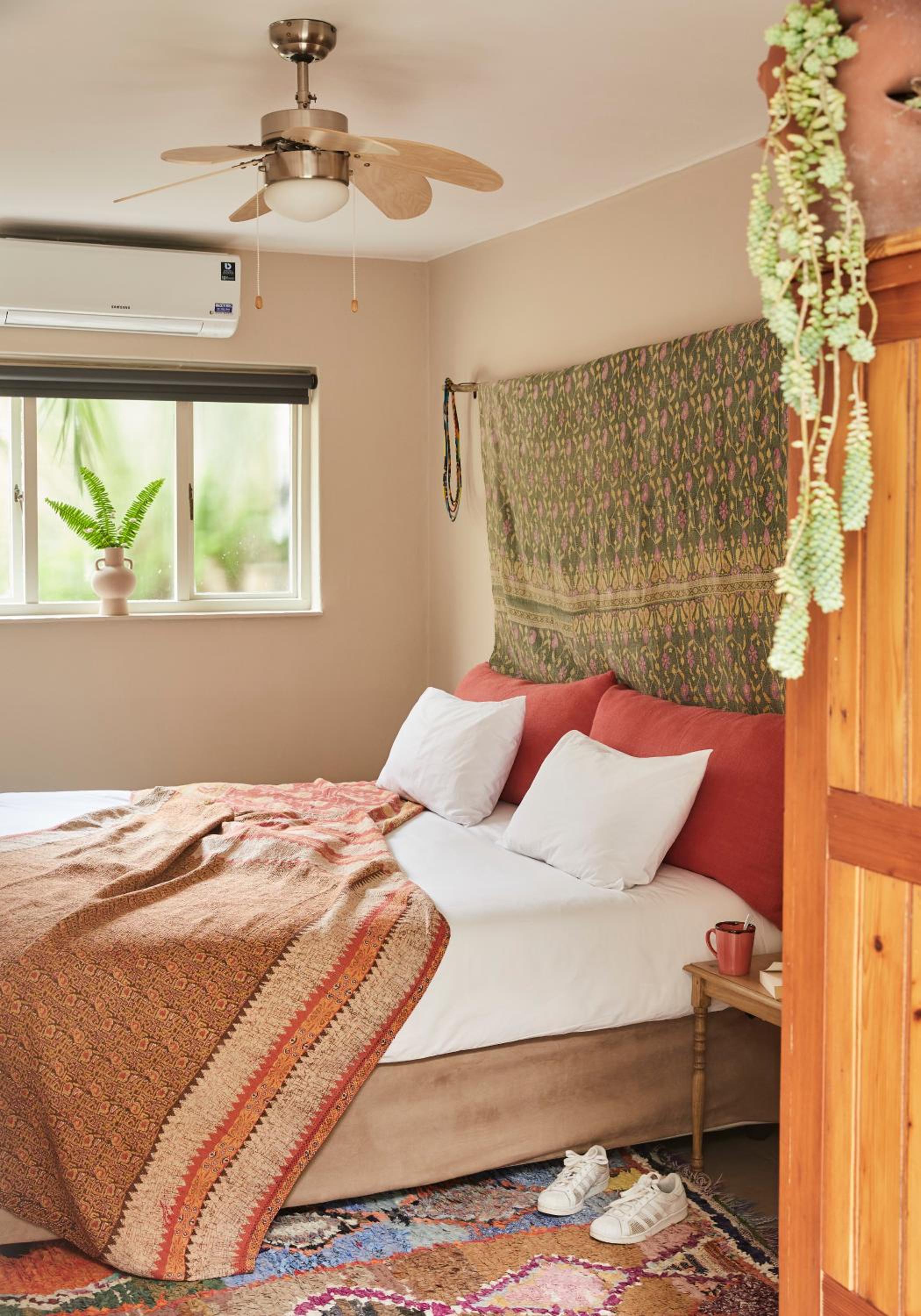 THE BIG - Luxury Backpackers