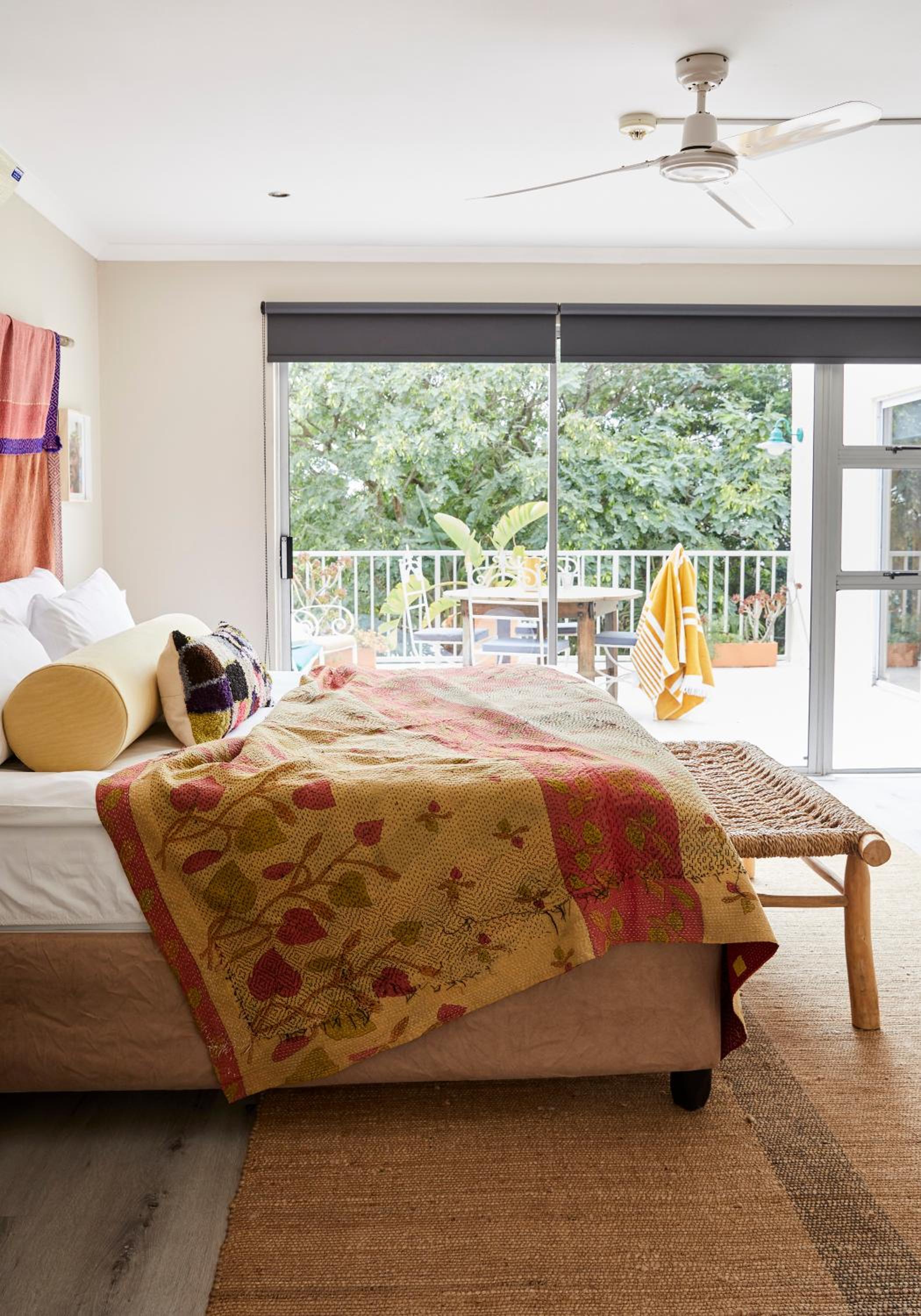 THE BIG - Luxury Backpackers