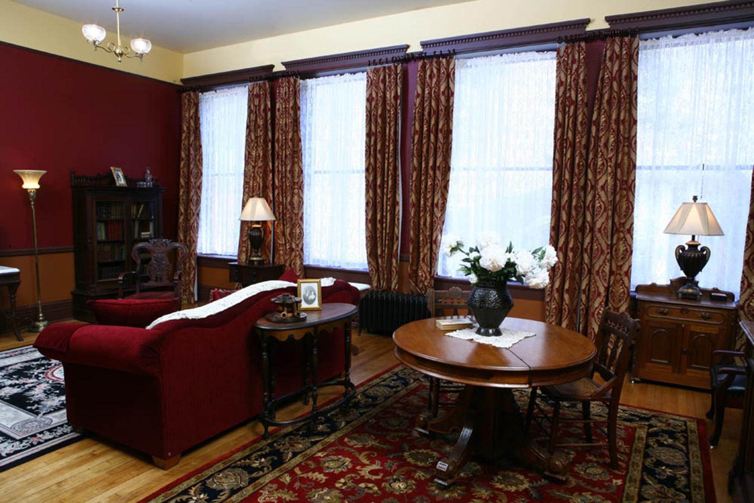 Martin & Mason Hotel view 5