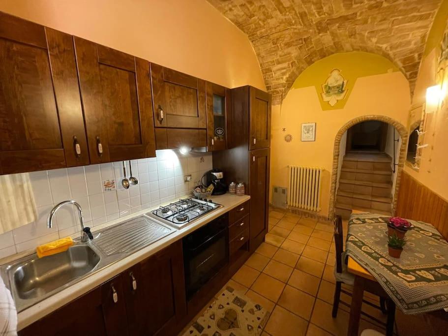 Perugia Home Apartment Grazioso Centro Storico view 2
