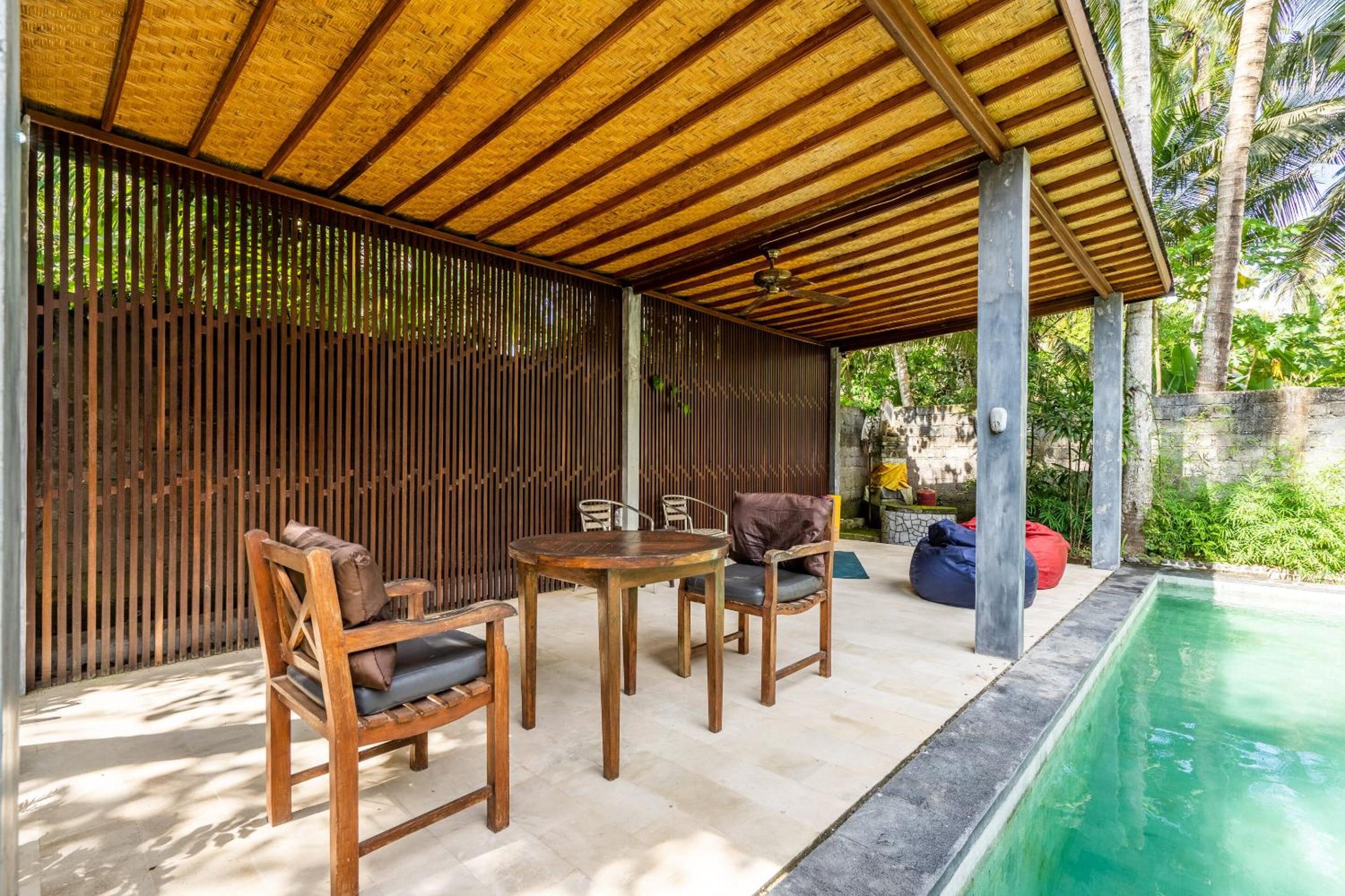 Surya Villa Manggis