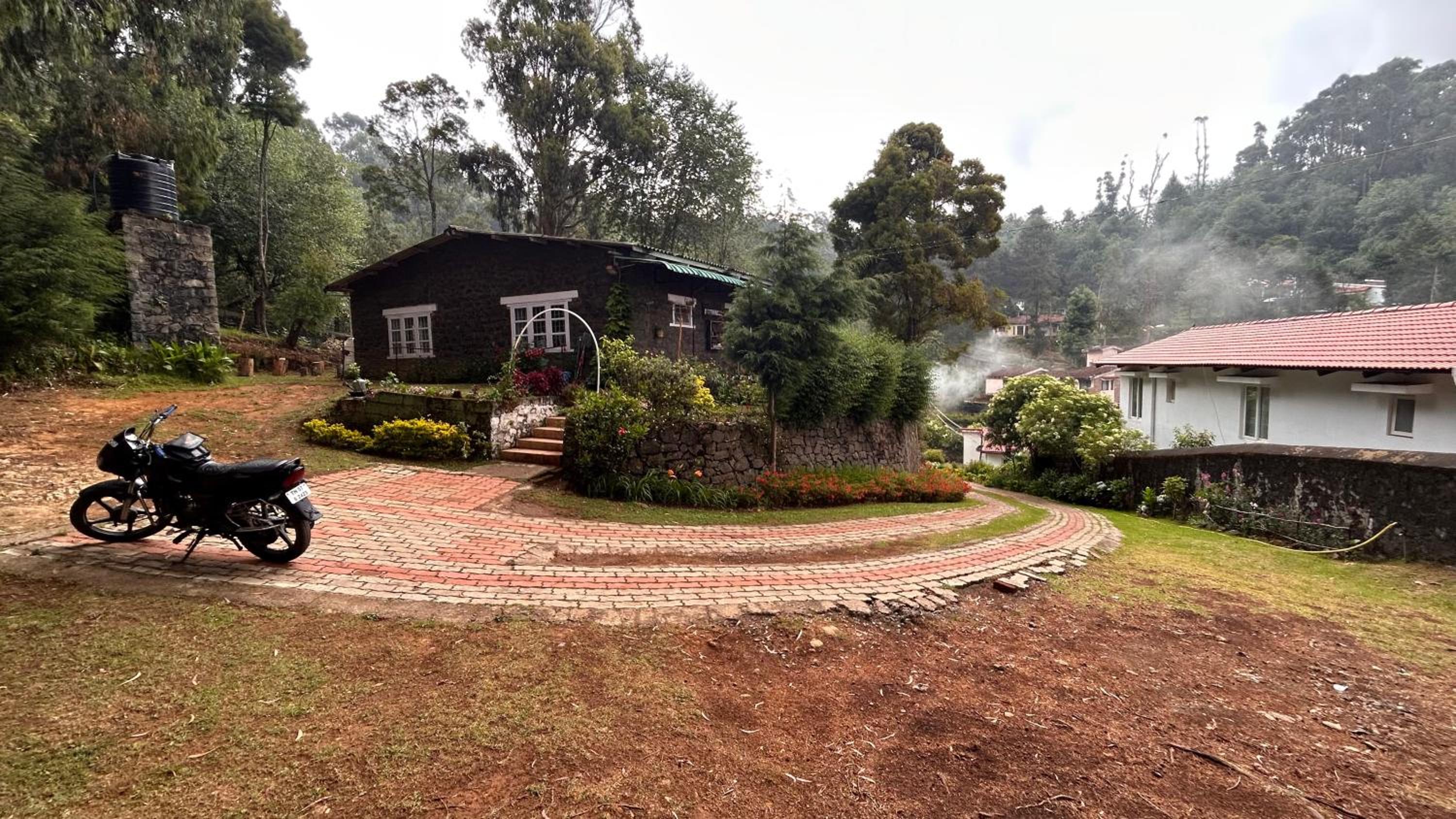 De Huts Kodaikanal view 5
