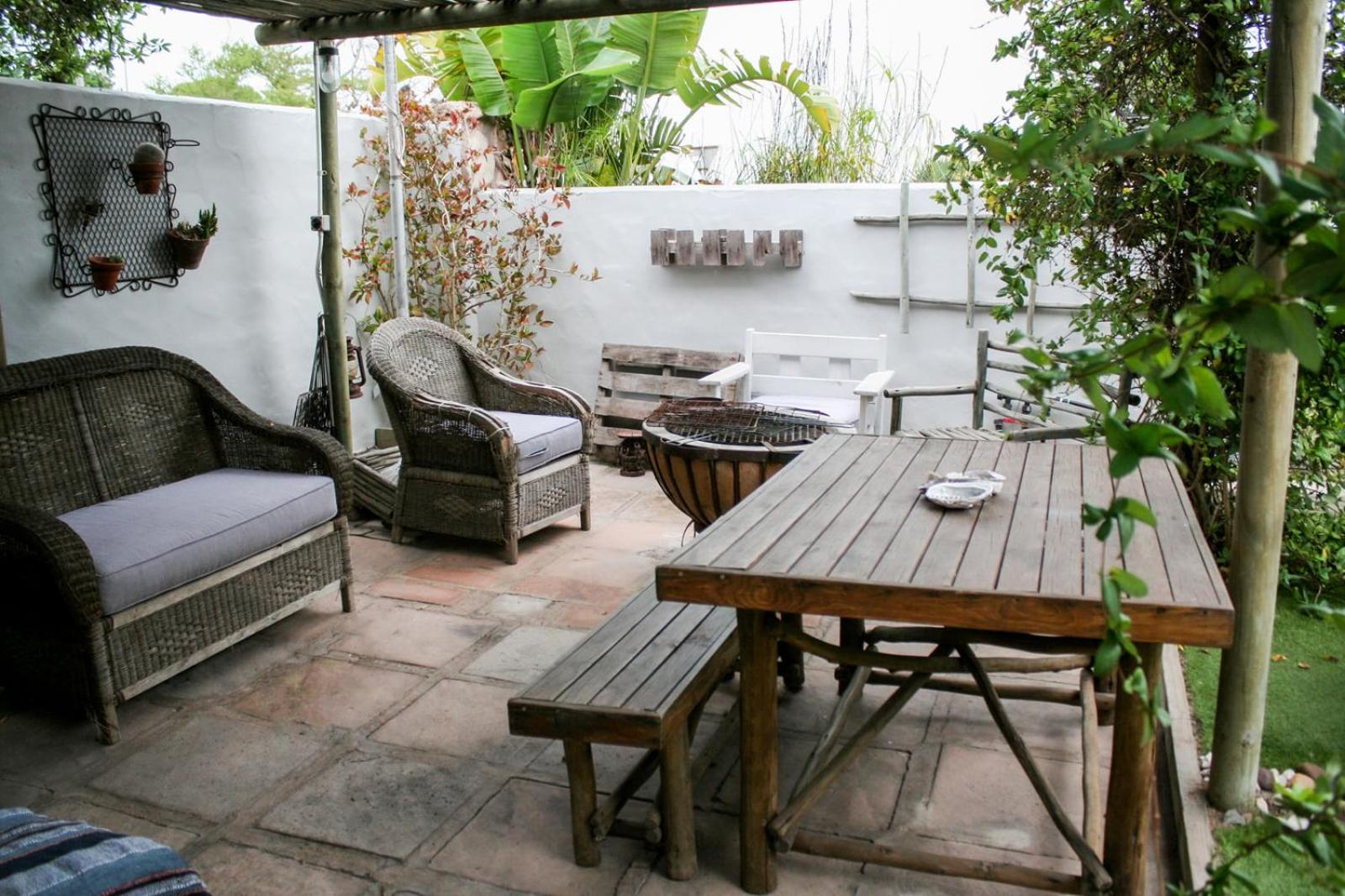 Cozy Corner Backpackers view 2