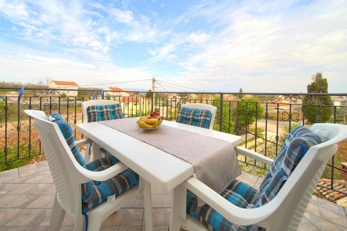 Apartment Mladen view 4