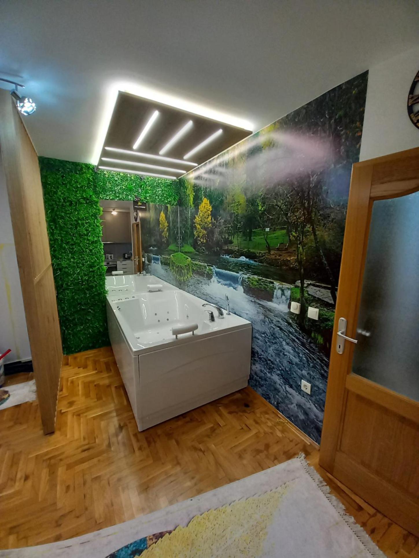 JACUZZI for RELAX - HOLLYWOOD Apartment, STUP, Sarajevo