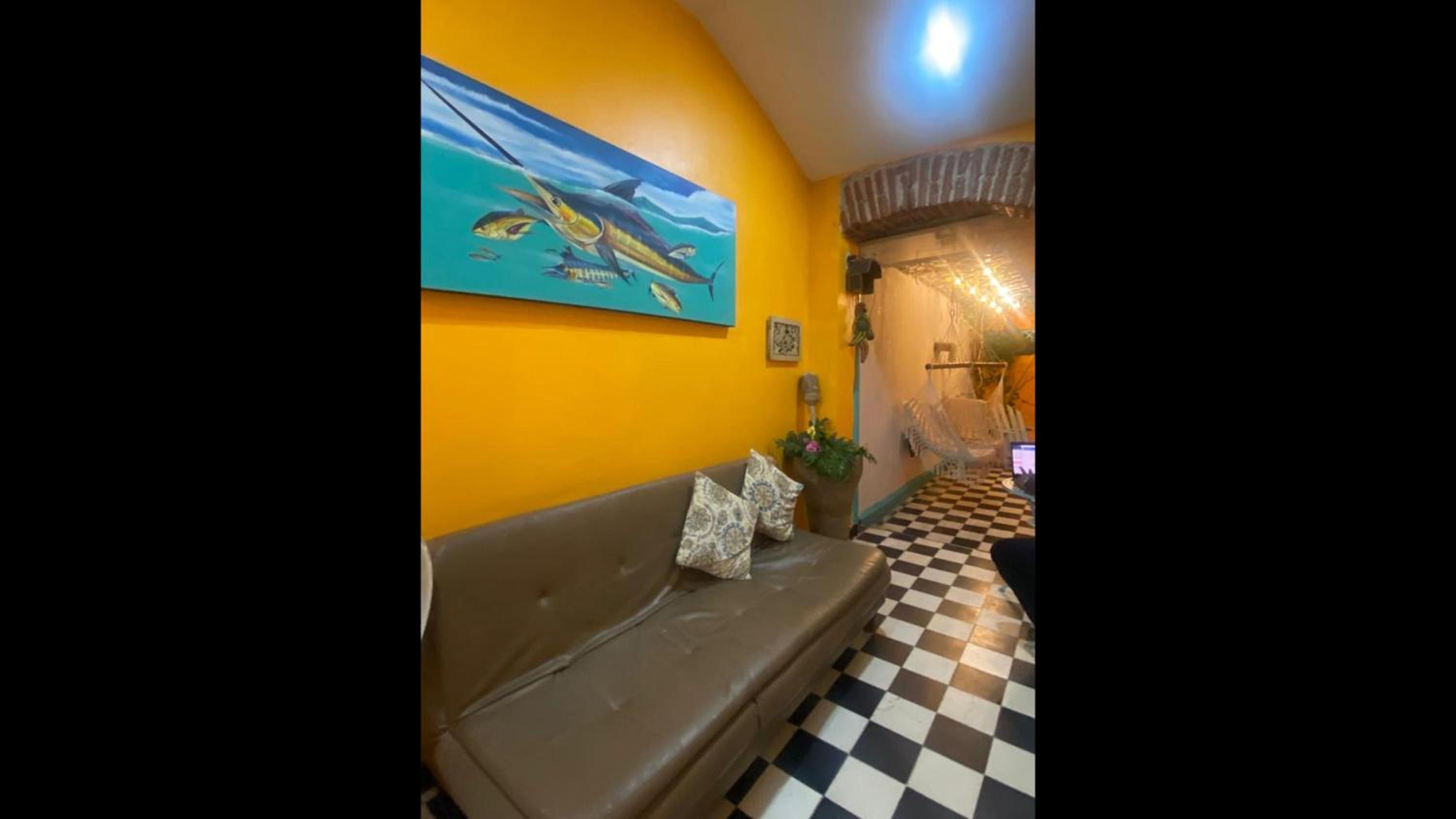 4cr-1M 4 Bedroom House In Getsemani With Air Conditioning And WIFI