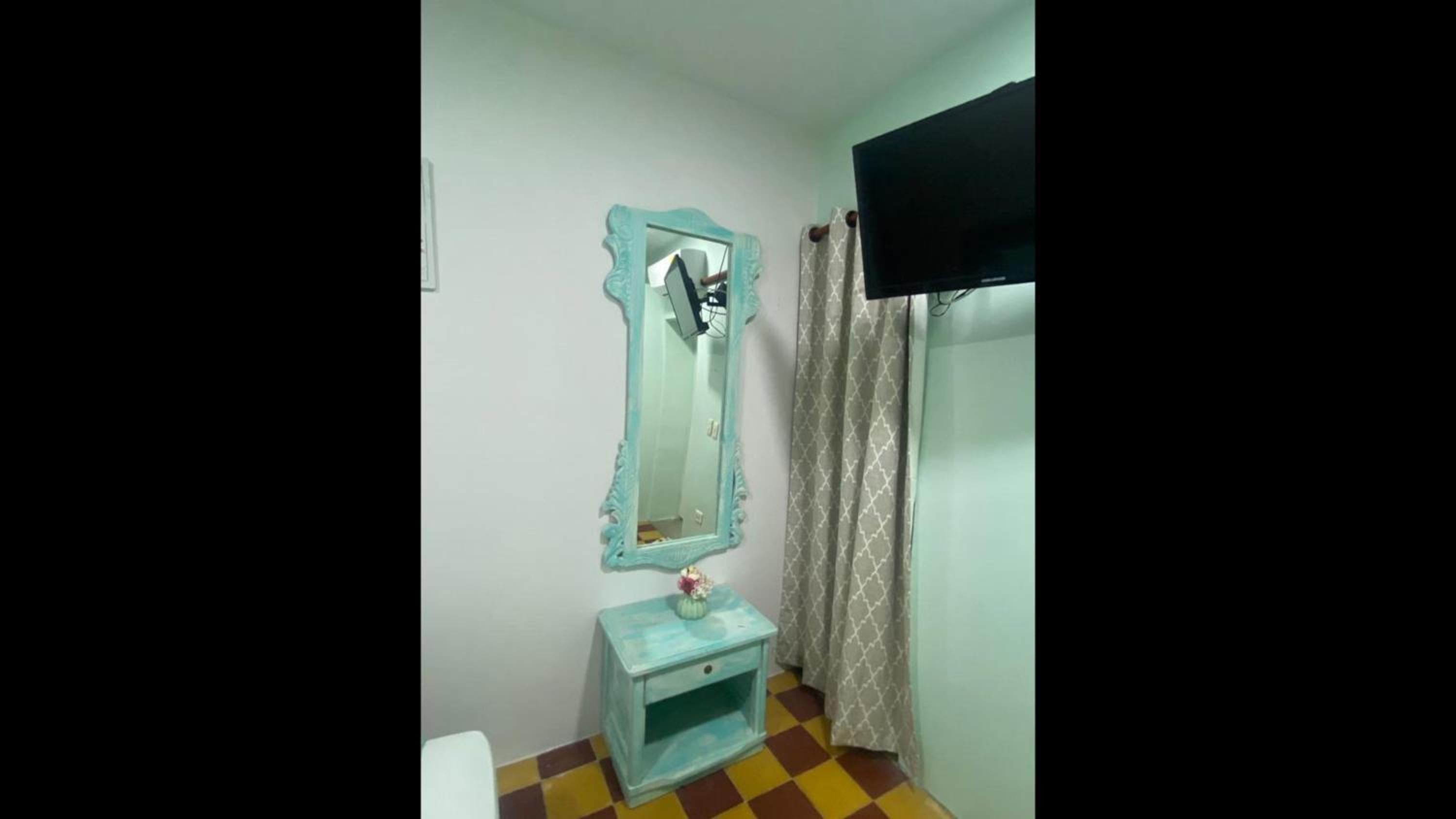 4cr-1M 4 Bedroom House In Getsemani With Air Conditioning And WIFI