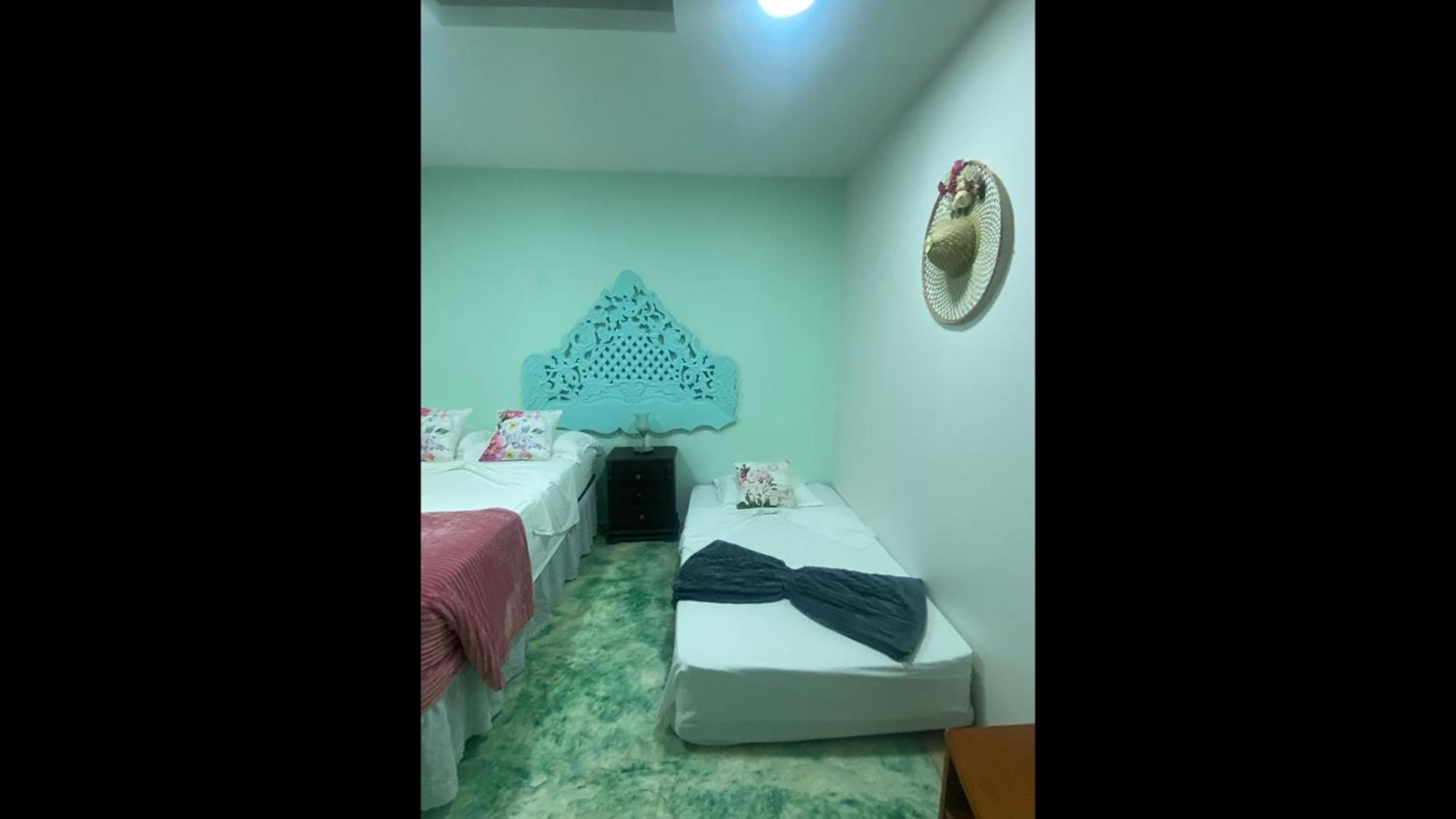 4cr-1M 4 Bedroom House In Getsemani With Air Conditioning And WIFI