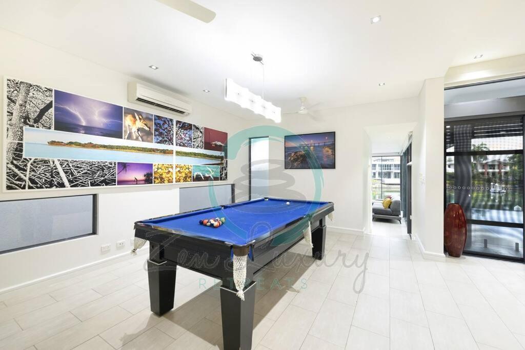 ZenLux: 4BR Bayview Mansion Infinity Pool + Cinema