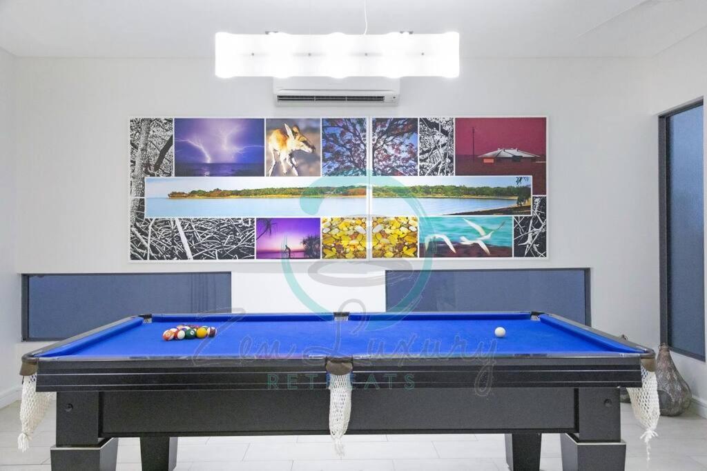 ZenLux: 4BR Bayview Mansion Infinity Pool + Cinema