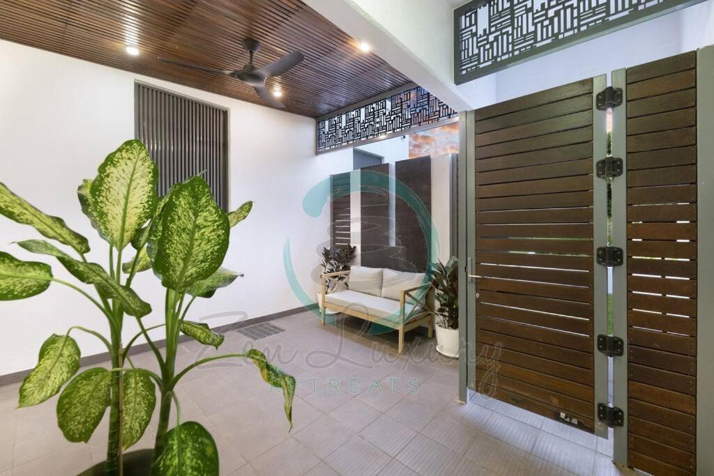 ZenLux: 4BR Bayview Mansion Infinity Pool + Cinema