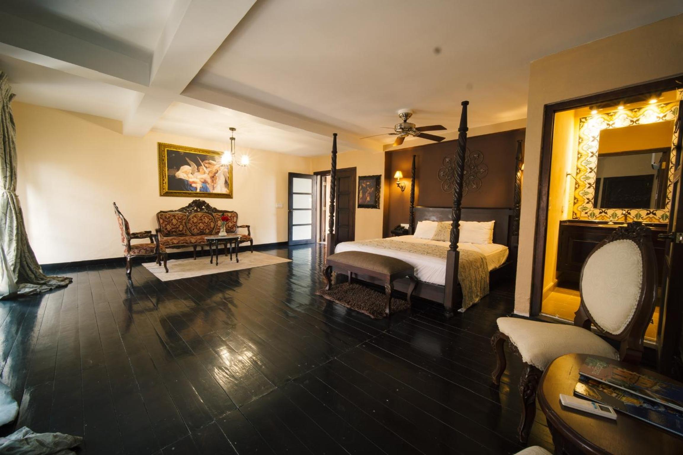 8aps-4 Luxury house in the historic center with pool Air conditioning and WIFI