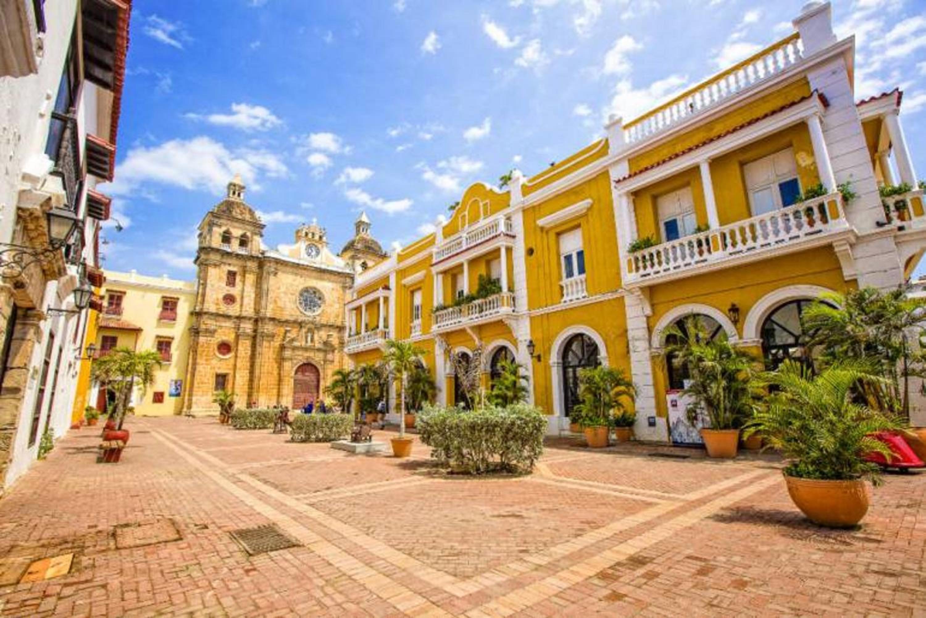 8aps-4 Luxury house in the historic center with pool Air conditioning and WIFI