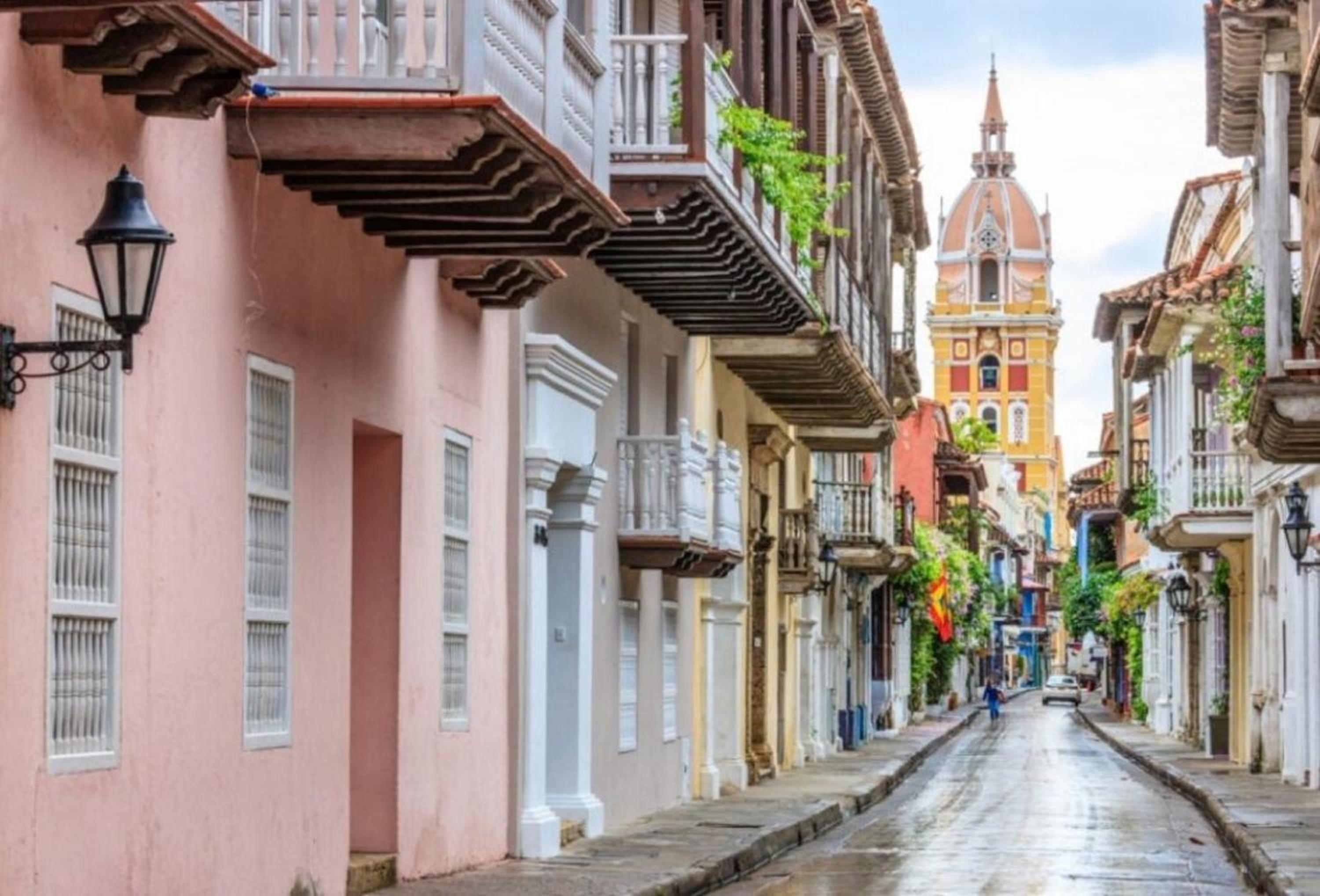 8aps-4 Luxury house in the historic center with pool Air conditioning and WIFI