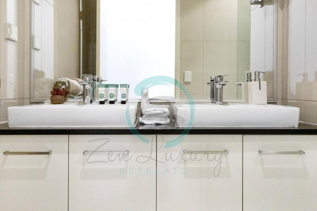 ZEN Central Bliss 2BR Holiday Retreat in the CBD