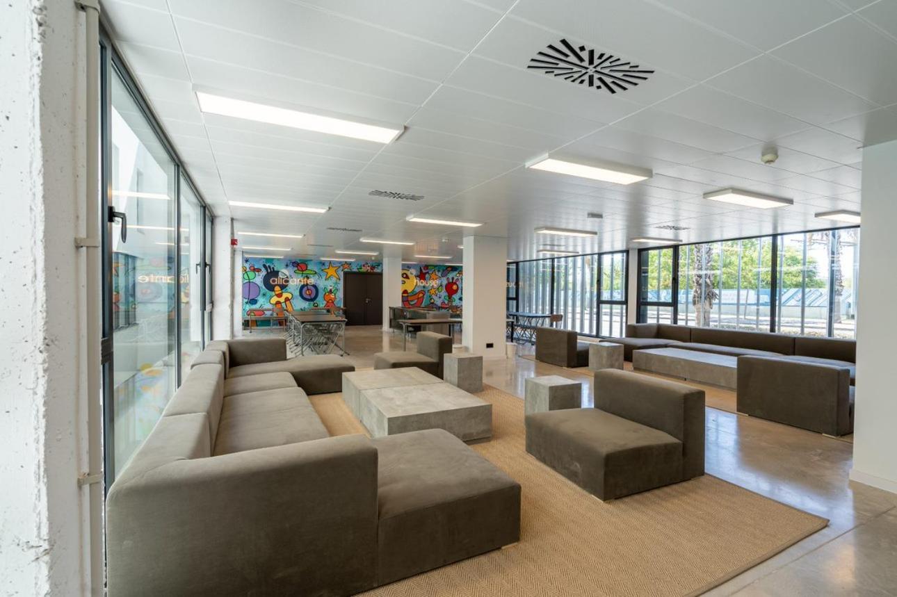 lounge