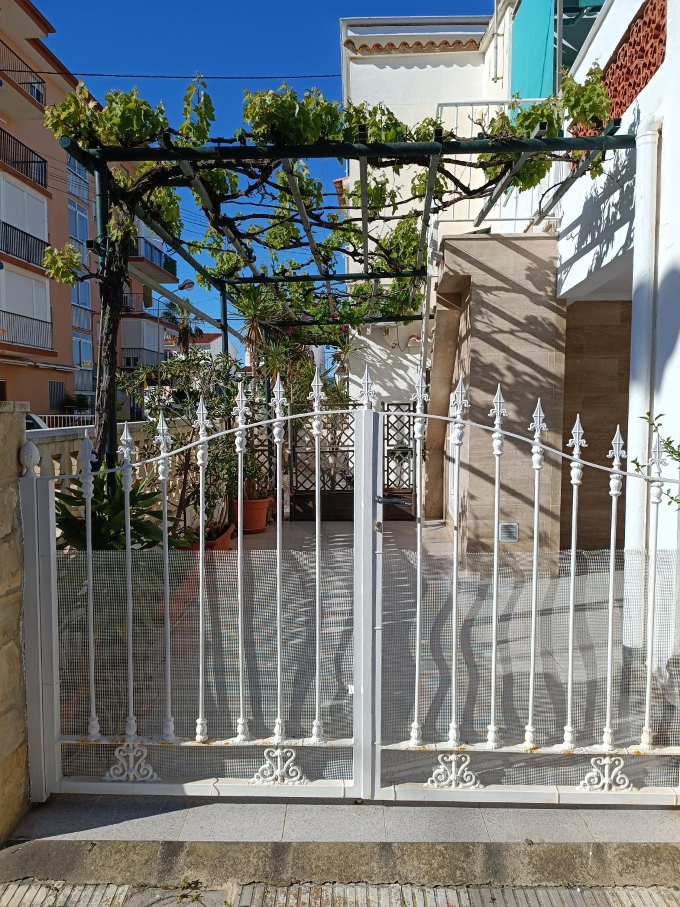CASA BAJA OLIVA PLAYA view 2