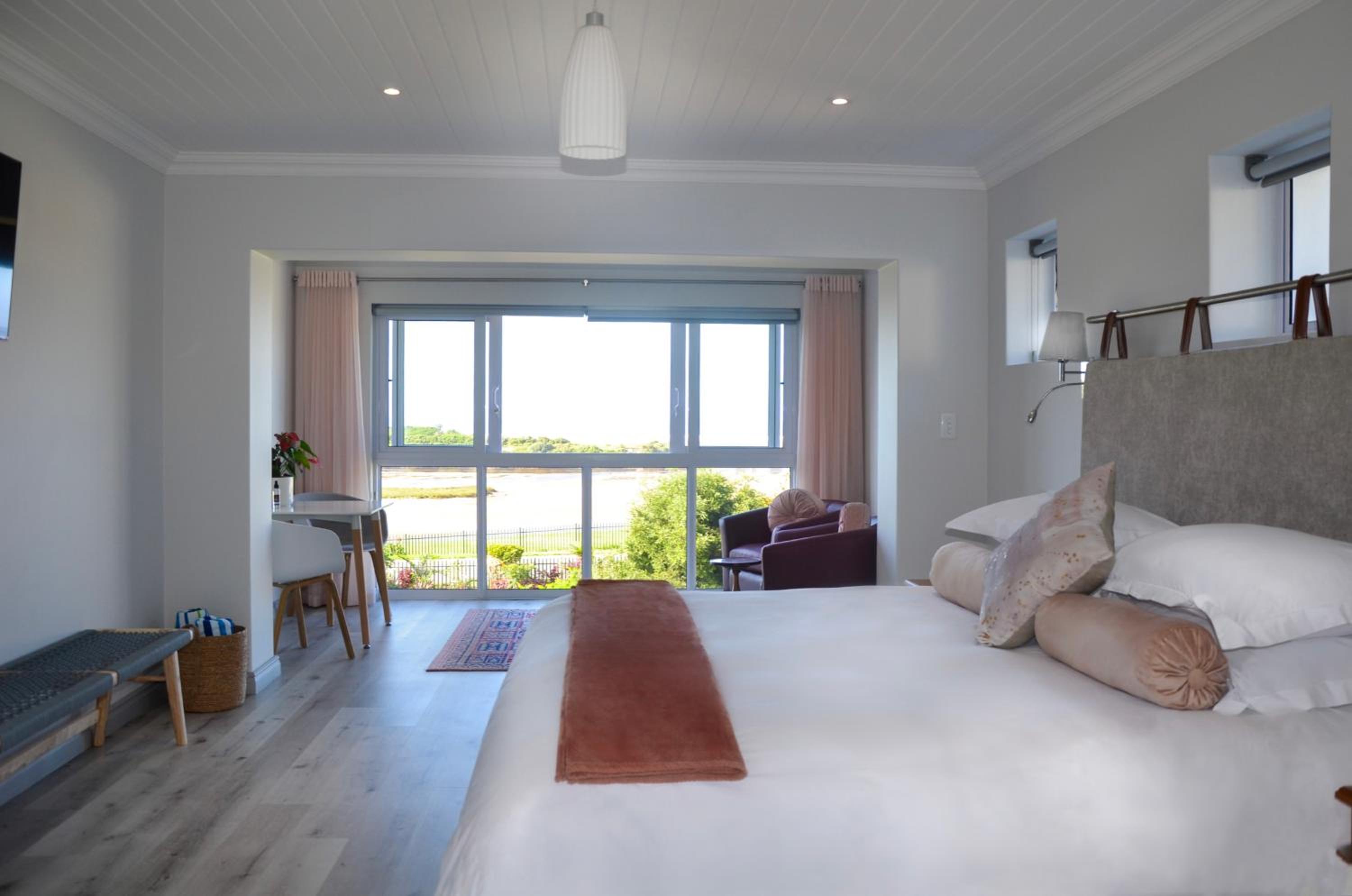 Serenity Ocean Lodge view 2