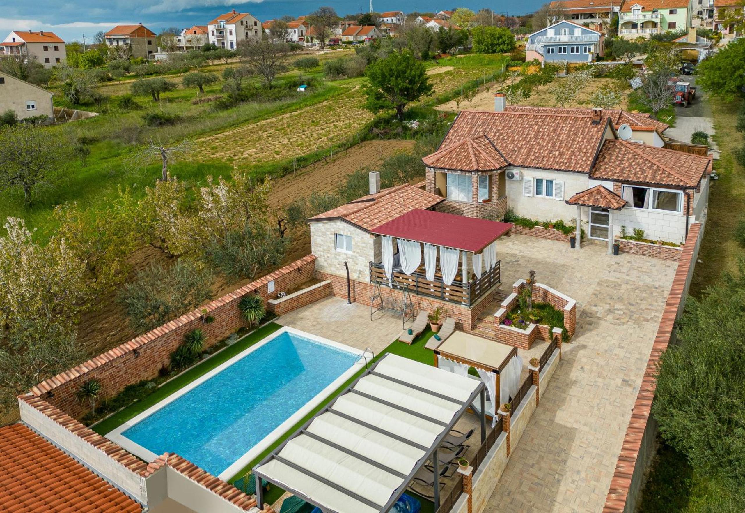 Hotel Villa Nikolina - Image 1