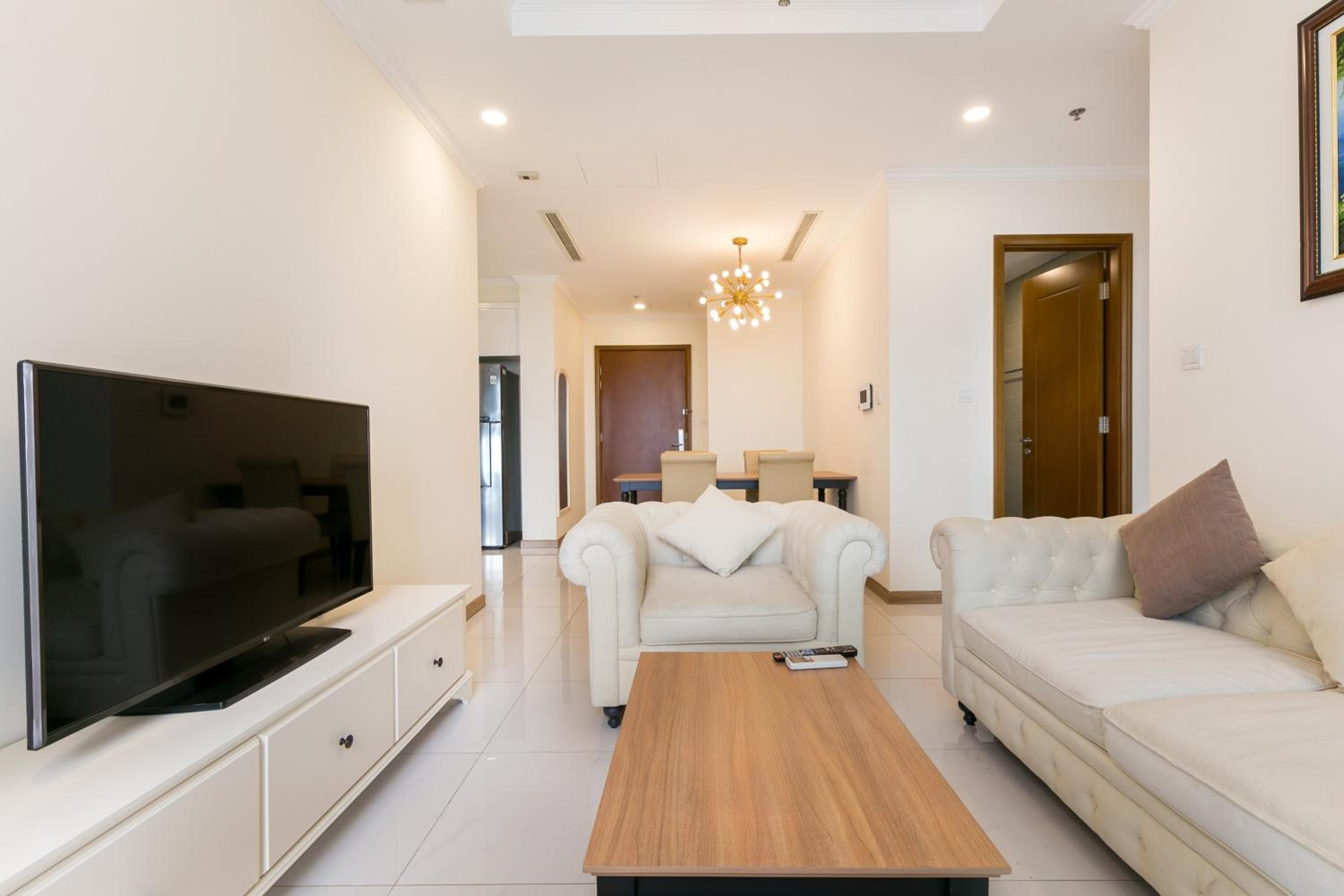 Elvita Landmark Luxury Residence