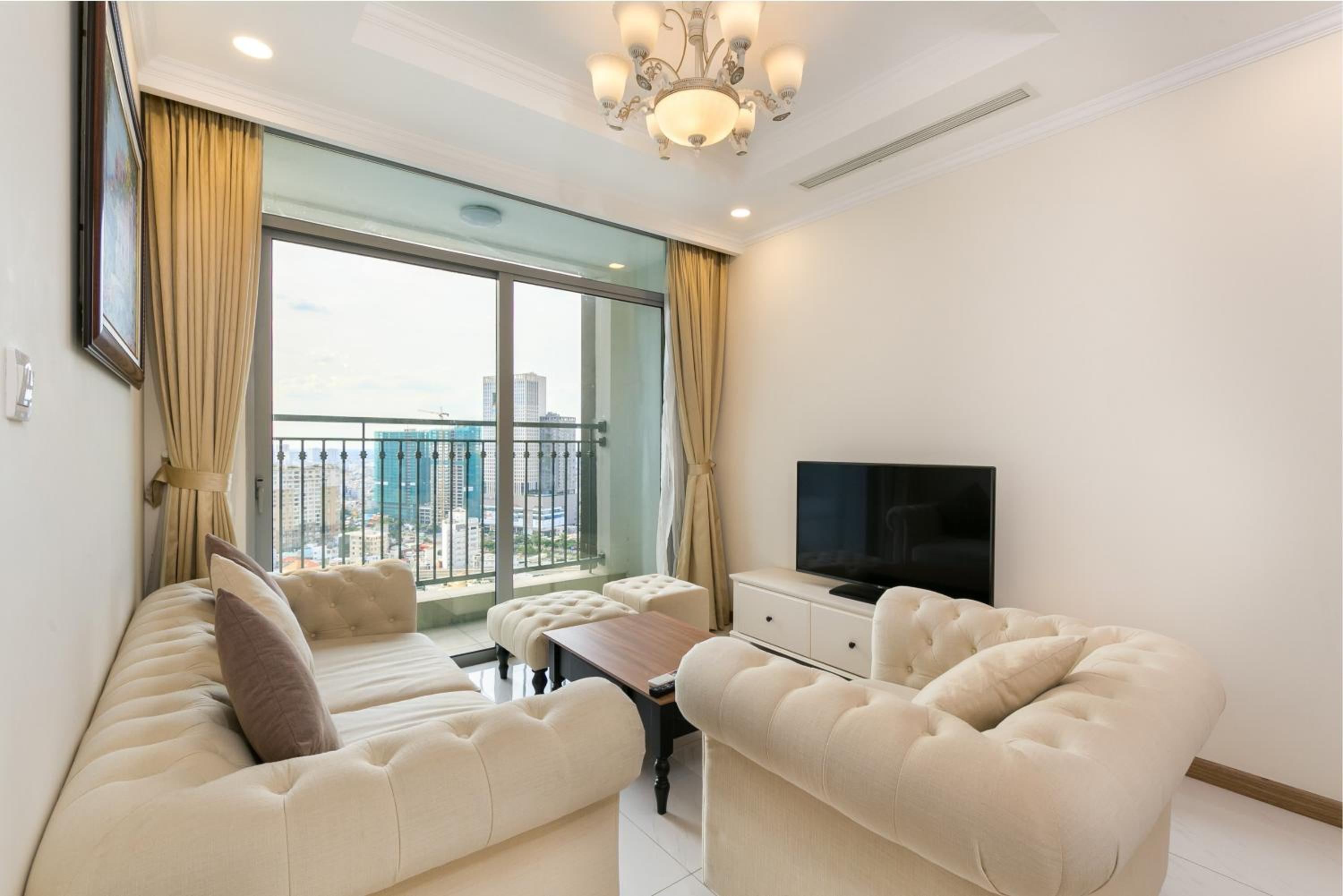 Elvita Landmark Luxury Residence