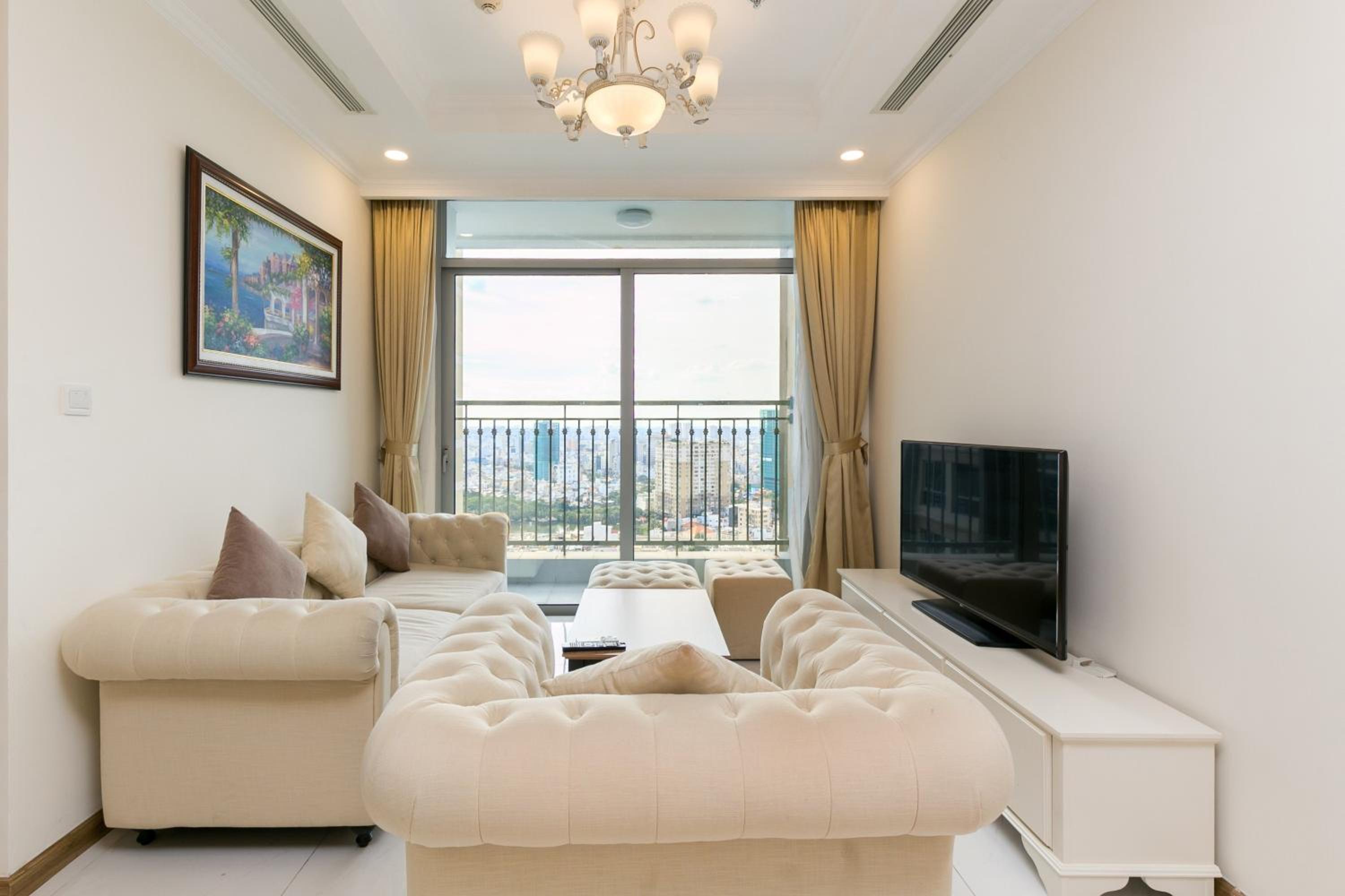 Elvita Landmark Luxury Residence