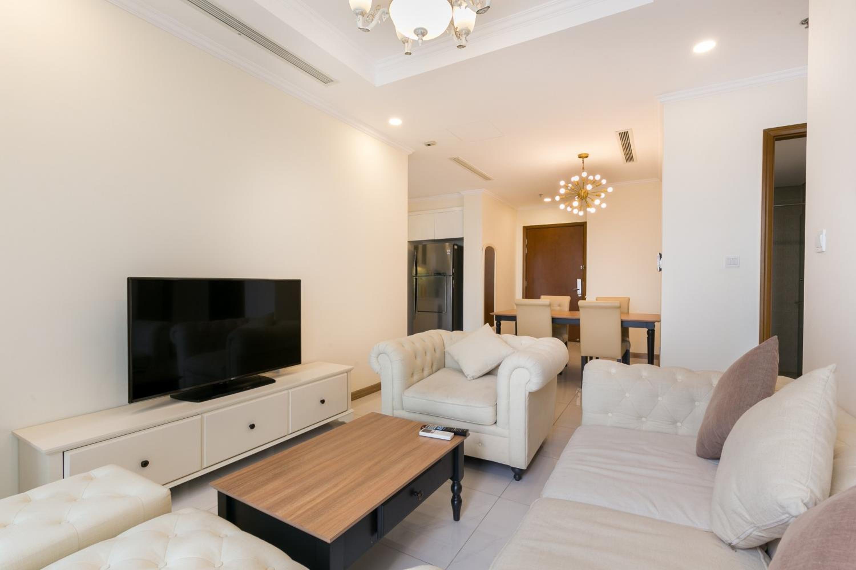 Elvita Landmark Luxury Residence