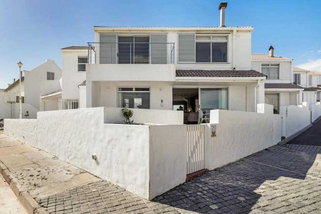 Kleinbaai Cottage on the Sea view 2
